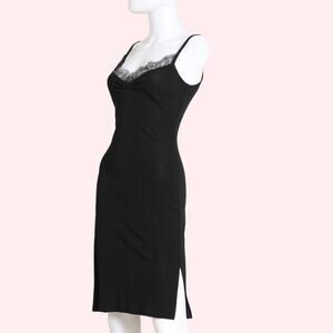 YMAYABA Black with Lace Neckline Midi Dress